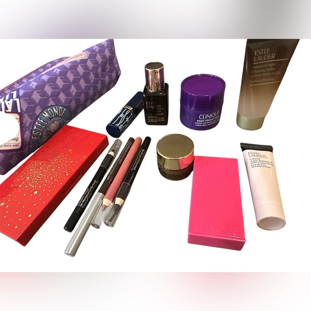 Brand New Estee Lauder/Clinique Make up bag bundle